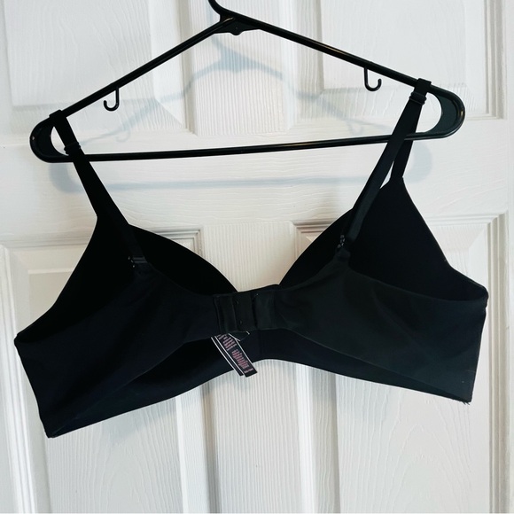 Victoria’s Secret T-shirt lightly lined wireless Black Women's Intimate Bra - Picture 4 of 5